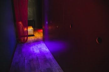 Freelifestyle Club Privè In Milano - Swinger Club in Cusago, Italy