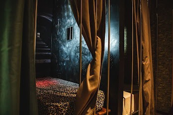 Freelifestyle Club Privè In Milano - Swinger Club in Cusago, Italy