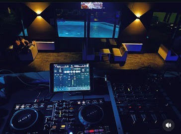 Freelifestyle Club Privè In Milano - Swinger Club in Cusago, Italy