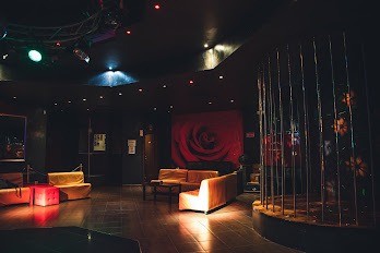 Freelifestyle Club Privè In Milano - Swinger Club in Cusago, Italy