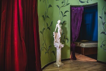 Freelifestyle Club Privè In Milano - Swinger Club in Cusago, Italy