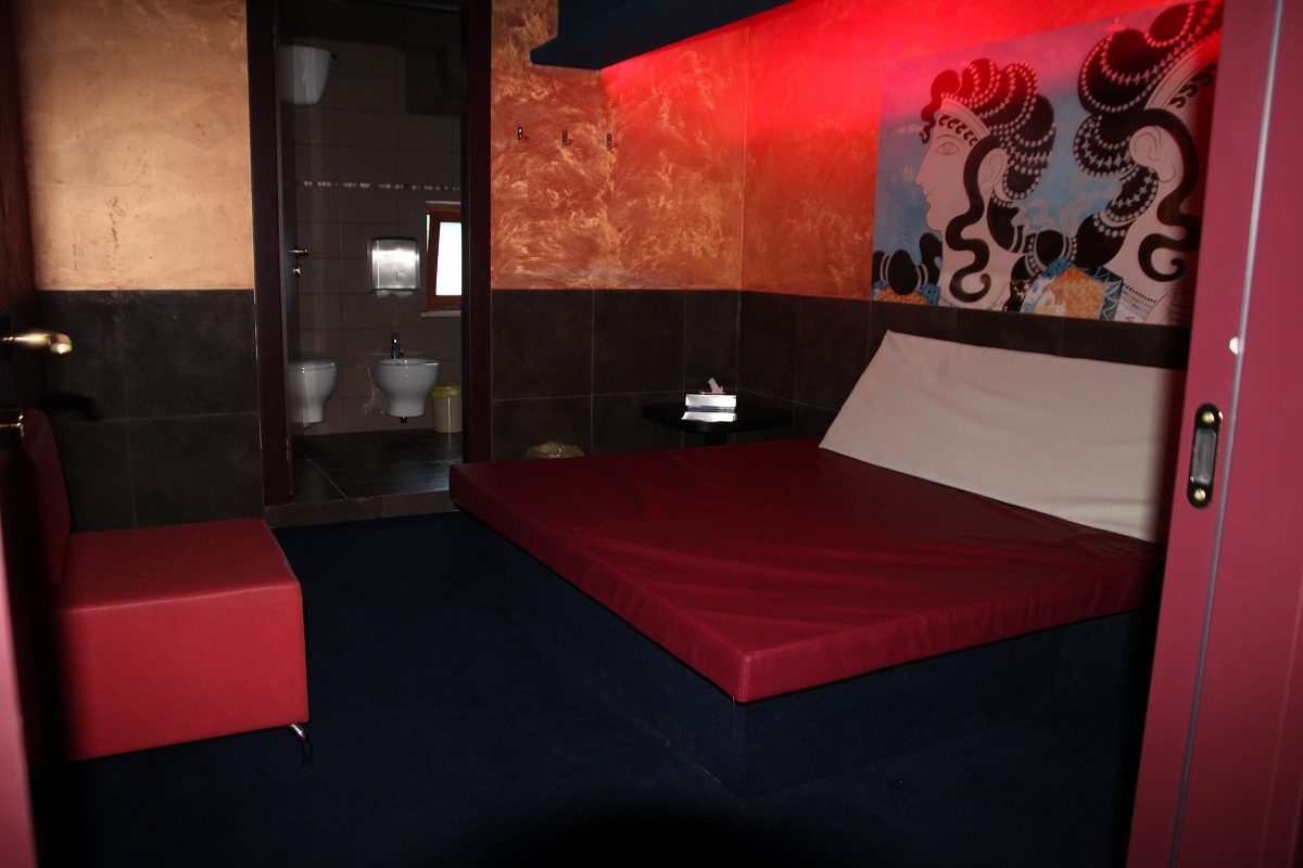 Olimpo 2 - Swinger Club in Forino, Italy
