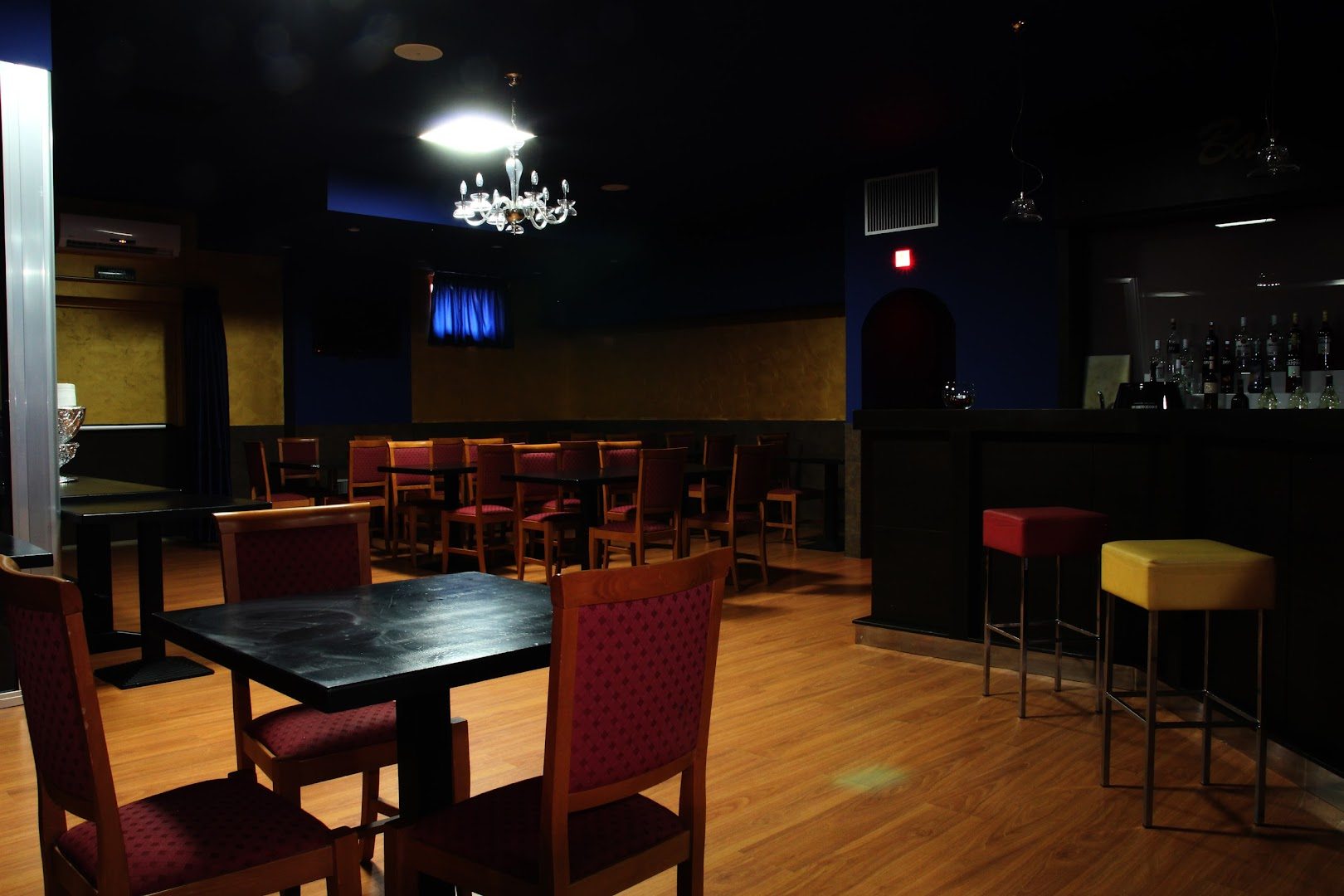 Olimpo 2 - Swinger Club in Forino, Italy