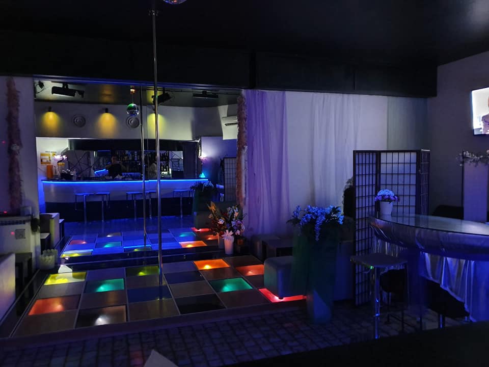 Nanà Night Club - Nightclub in Forli, Italy