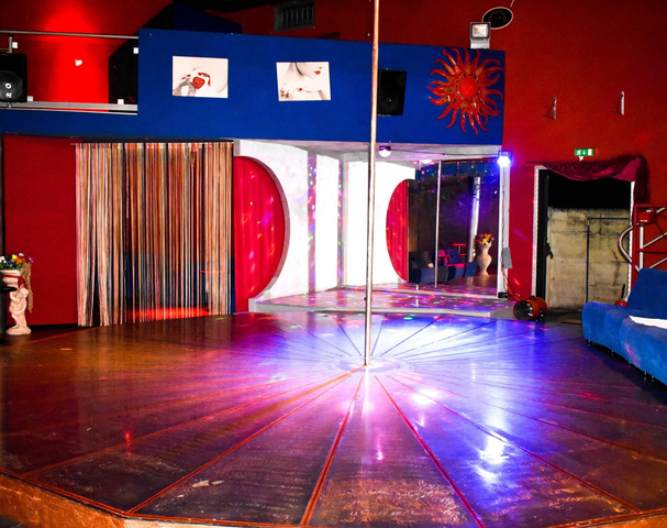 New Lutring Night Club - Nightclub in Latina, Italy