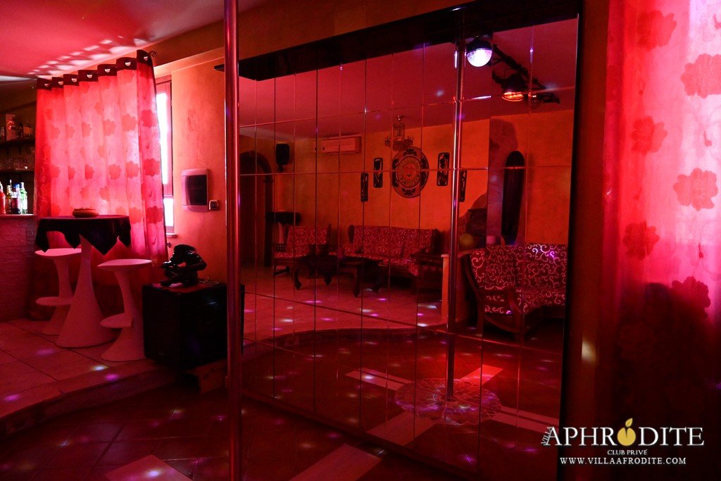 Villa Afrodite Club Privé - Swinger Club in Latina, Italy