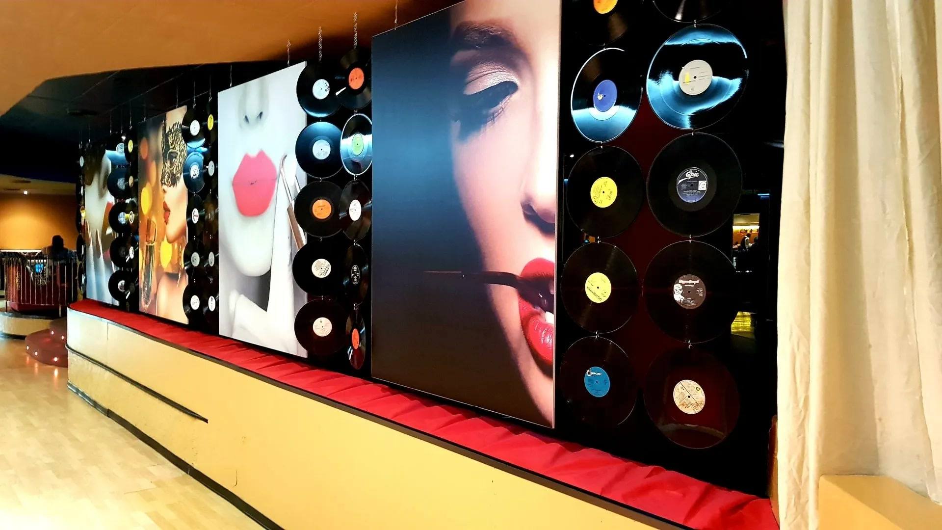 Venus Exclusive Night Club - Nightclub in Marina Di Montemarciano, Italy