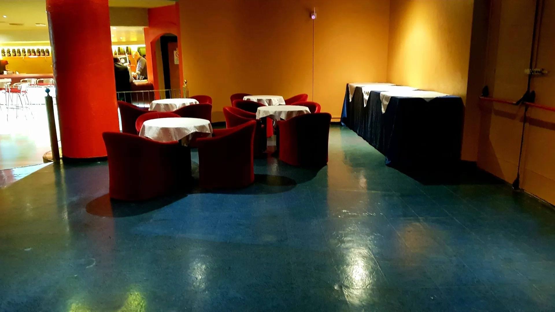 Venus Exclusive Night Club - Nightclub in Marina Di Montemarciano, Italy