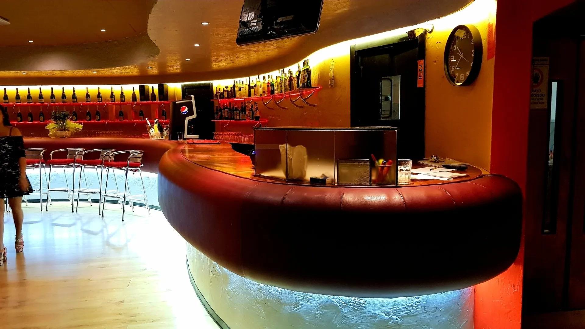 Venus Exclusive Night Club - Nightclub in Marina Di Montemarciano, Italy