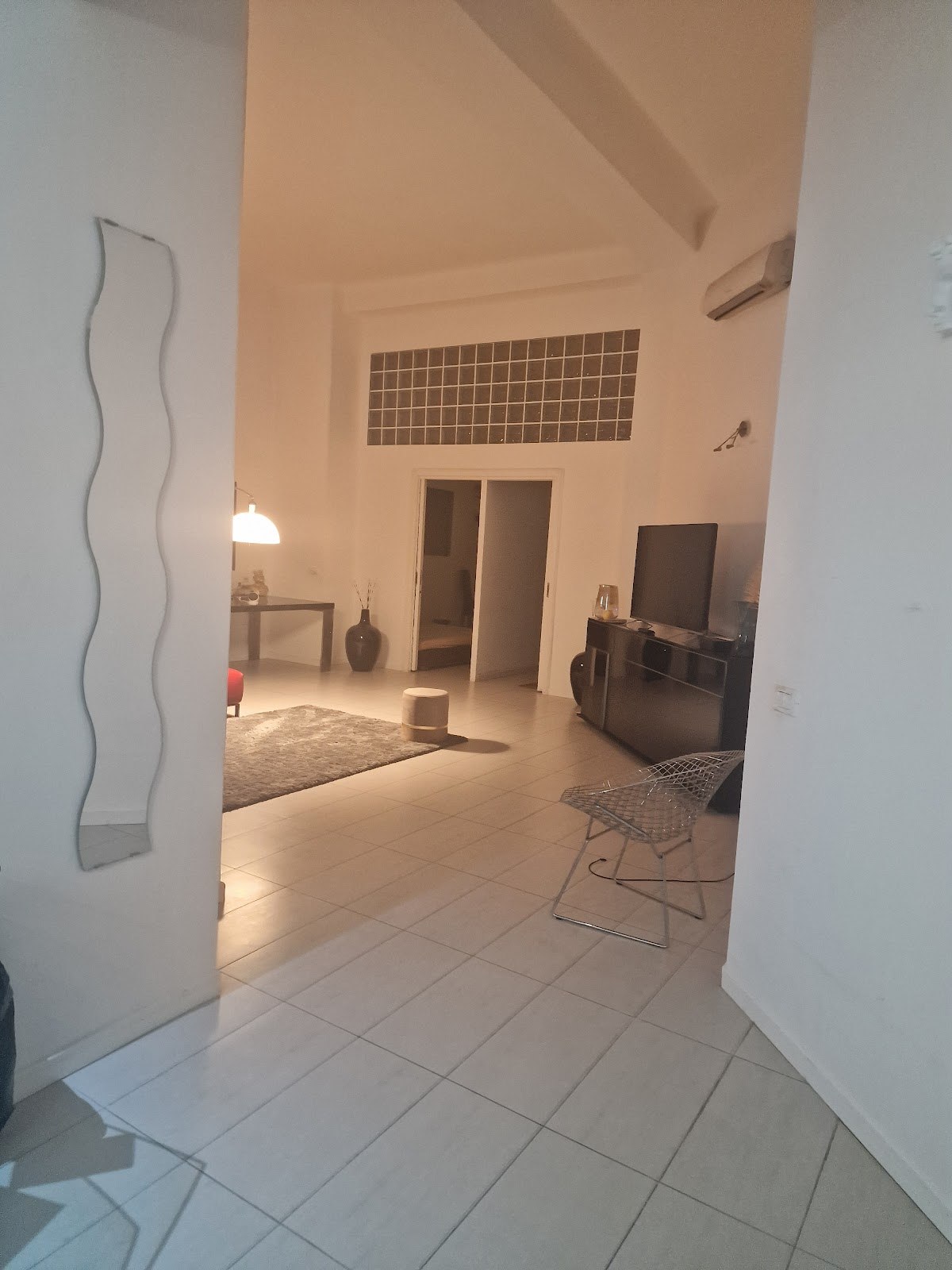 Massaggi Erotici Milano - Erotic Massage in Milano, Italy