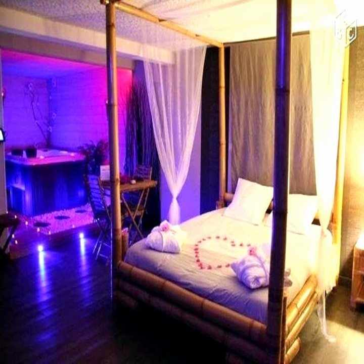 Qing Huai Qing - Centro Massaggi Cinese - Erotic Massage in Milano, Italy