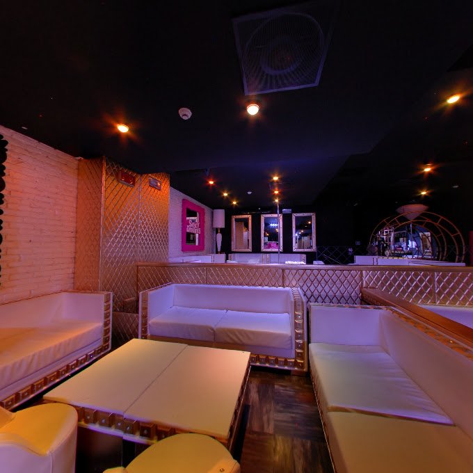 Pepenero Disco Night Club - Nightclub in Milano, Italy