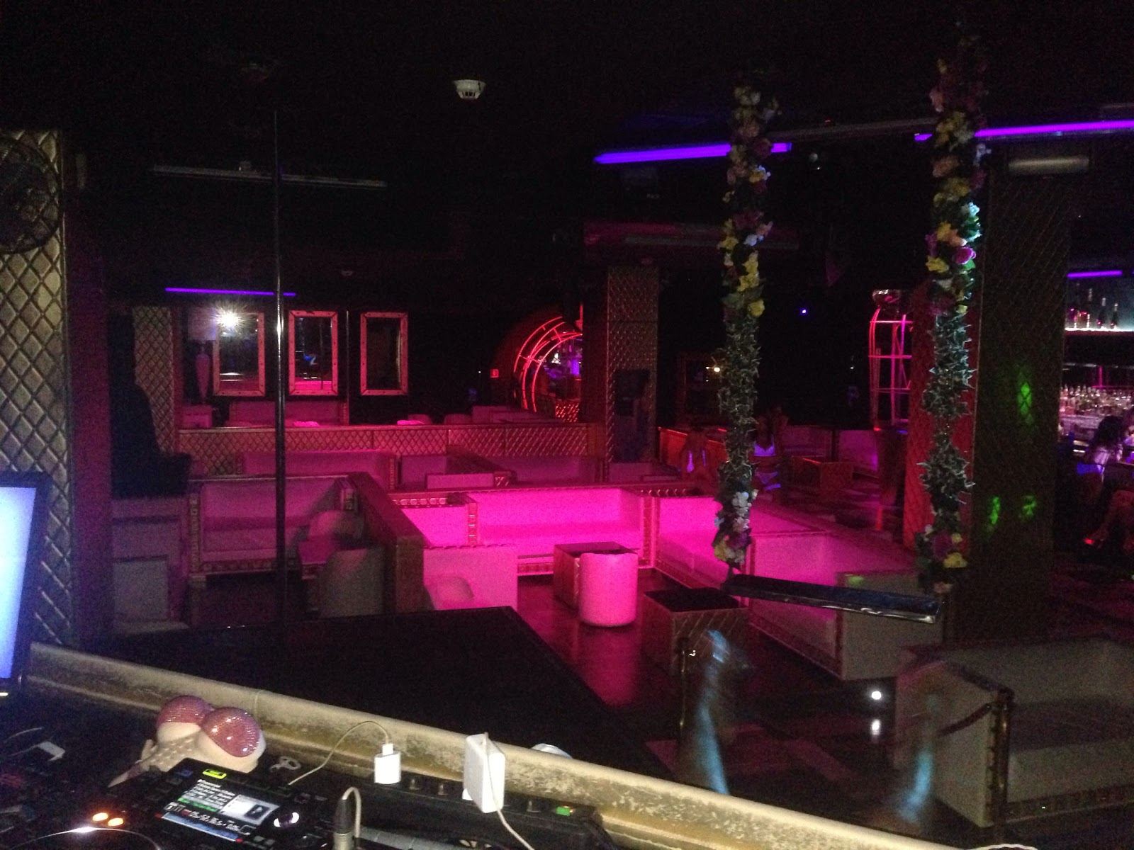 Pepenero Disco Night Club - Nightclub in Milano, Italy
