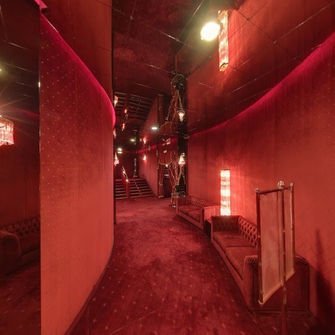 Porta D'Oro Disco Strip Night Club Privé - Nightclub in Milano, Italy