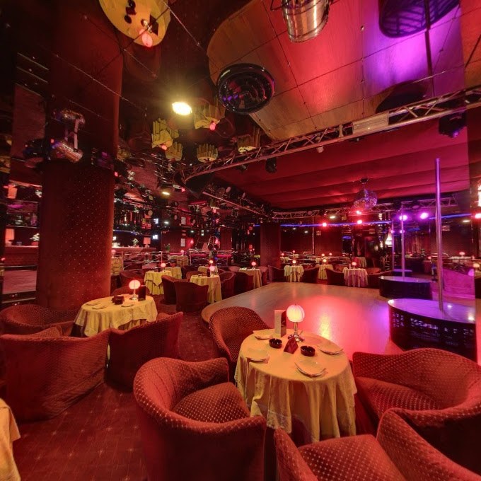 Porta D'Oro Disco Strip Night Club Privé - Nightclub in Milano, Italy