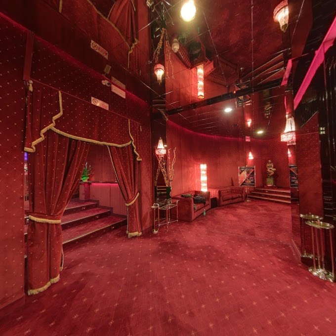 Porta D'Oro Disco Strip Night Club Privé - Nightclub in Milano, Italy