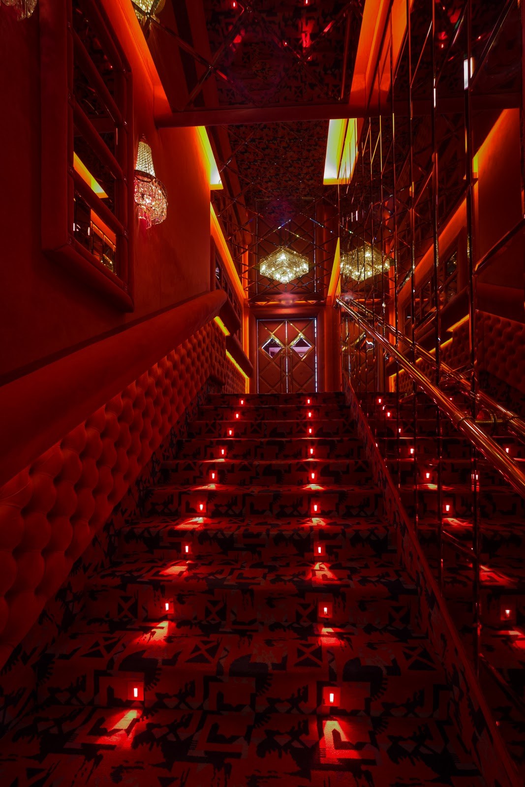 Shilling's Night Club - Nightclub in Milano, Italy