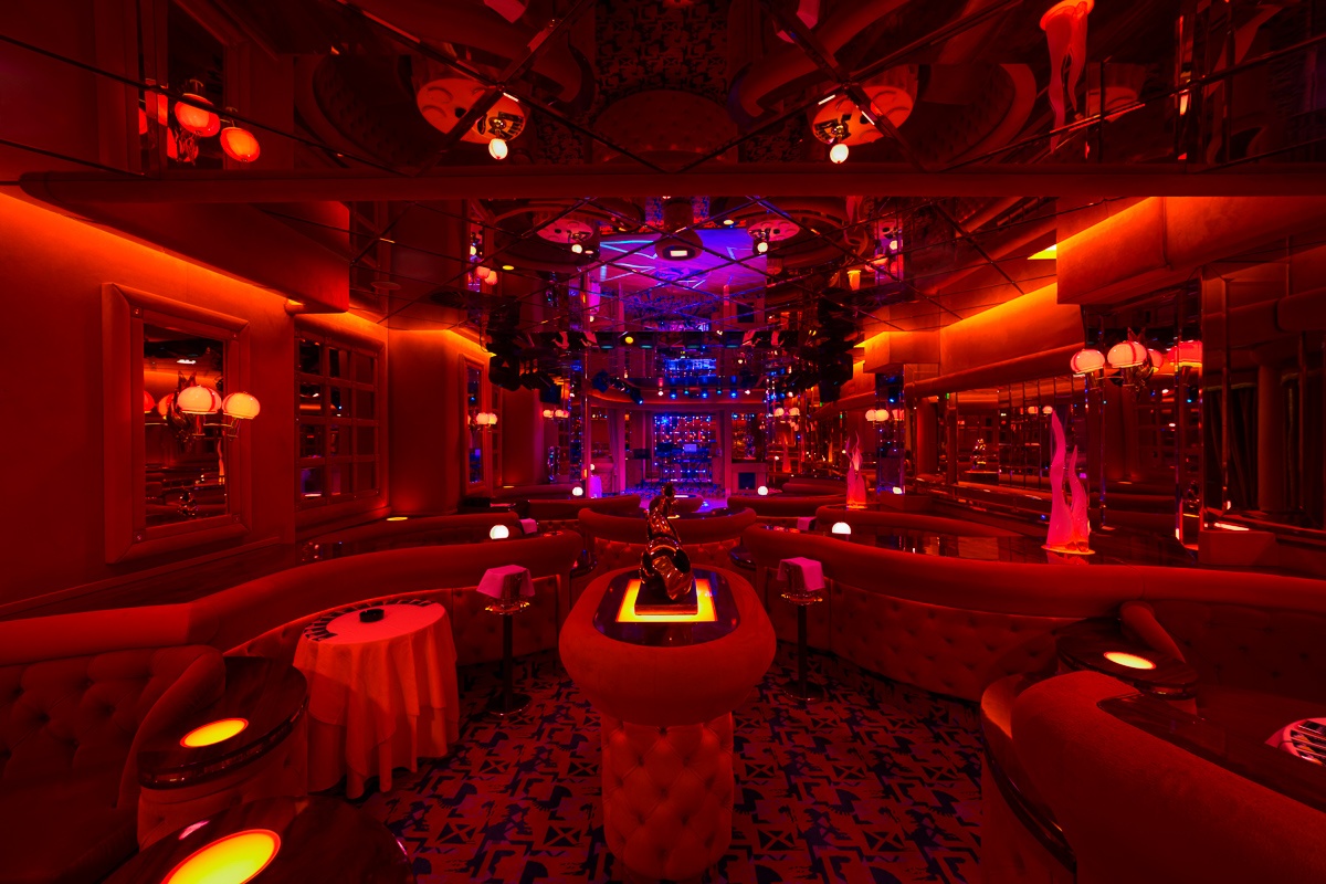 Shilling's Night Club - Nightclub in Milano, Italy