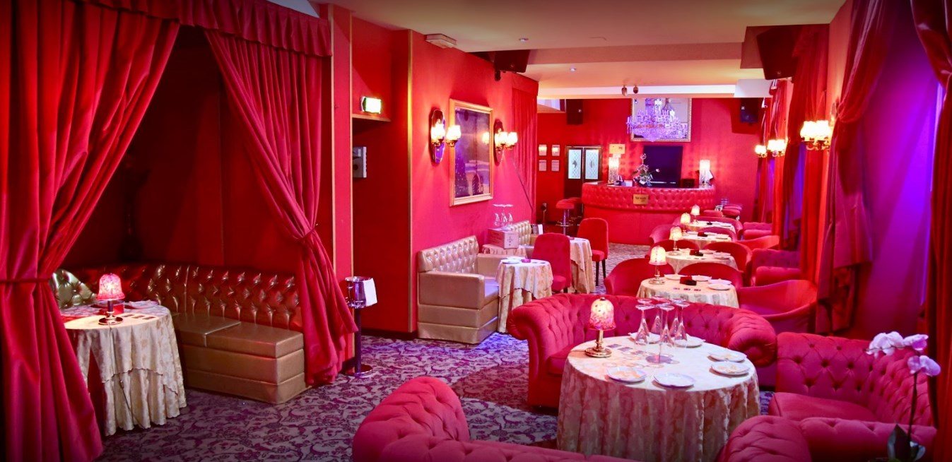 Venus Milano Centro - Luxury Strip Night Club / Vip Area Privé - Location Eventi - Nightclub in Milano, Italy