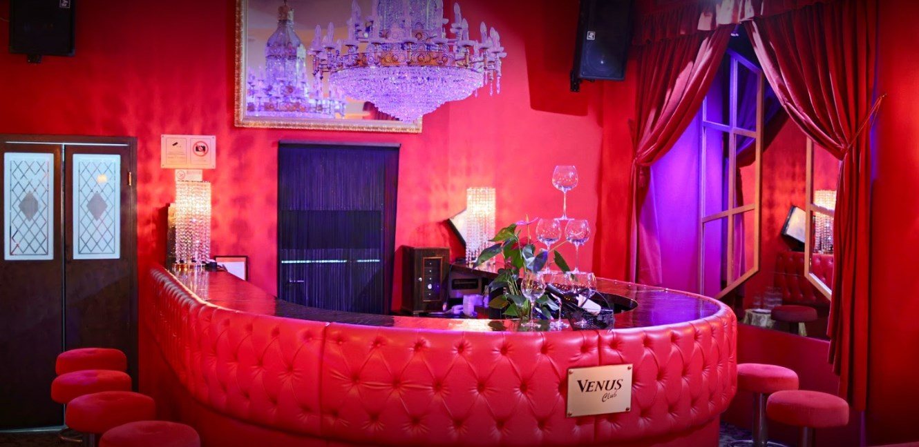 Venus Milano Centro - Luxury Strip Night Club / Vip Area Privé - Location Eventi - Nightclub in Milano, Italy