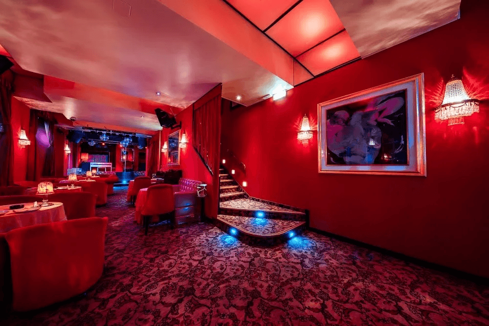 Venus Milano Centro - Luxury Strip Night Club / Vip Area Privé - Location Eventi - Nightclub in Milano, Italy