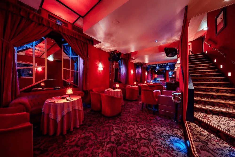 Venus Milano Centro - Luxury Strip Night Club / Vip Area Privé - Location Eventi - Nightclub in Milano, Italy