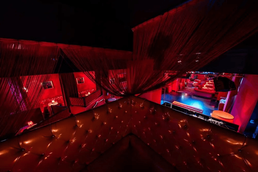 Venus Milano Centro - Luxury Strip Night Club / Vip Area Privé - Location Eventi - Nightclub in Milano, Italy