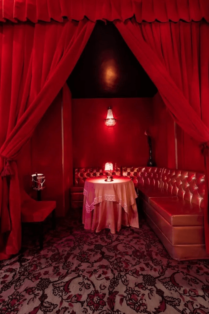 Venus Milano Centro - Luxury Strip Night Club / Vip Area Privé - Location Eventi - Nightclub in Milano, Italy