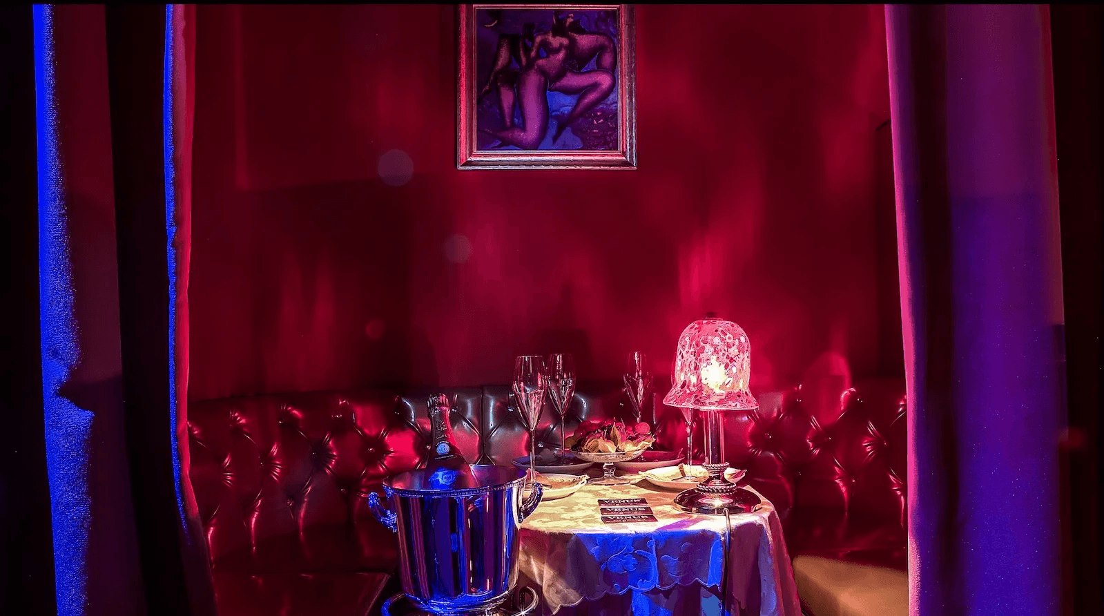 Venus Milano Centro - Luxury Strip Night Club / Vip Area Privé - Location Eventi - Nightclub in Milano, Italy