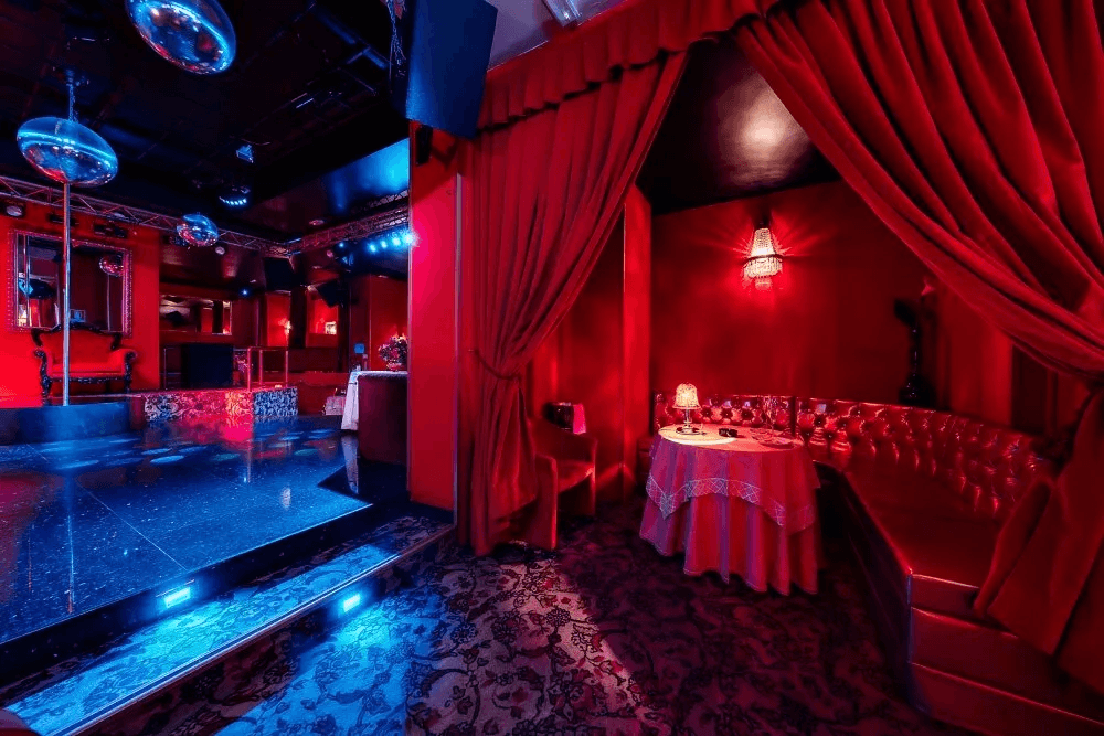 Venus Milano Centro - Luxury Strip Night Club / Vip Area Privé - Location Eventi - Nightclub in Milano, Italy