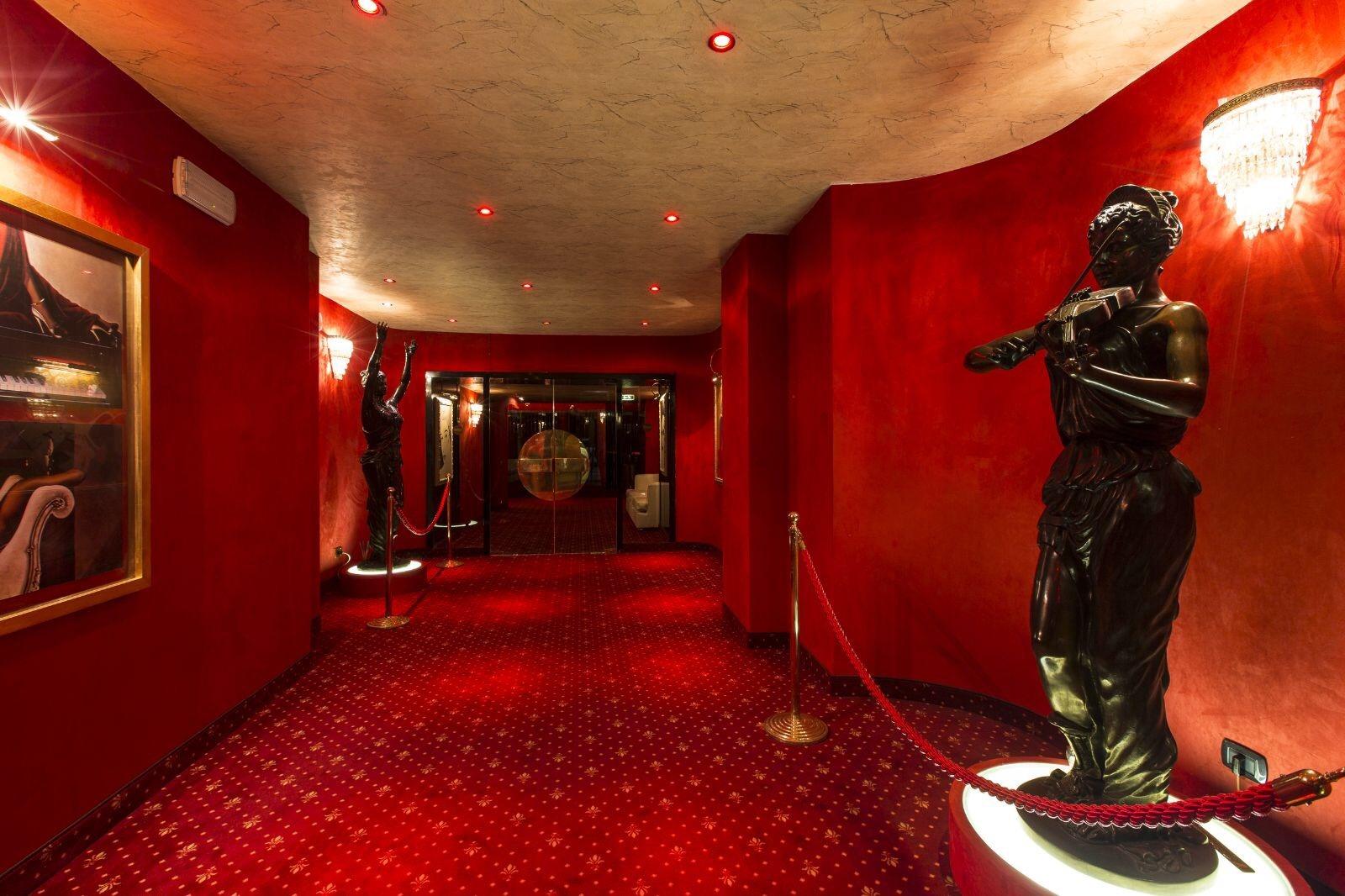 William's Le Roi - Nightclub in Milano, Italy