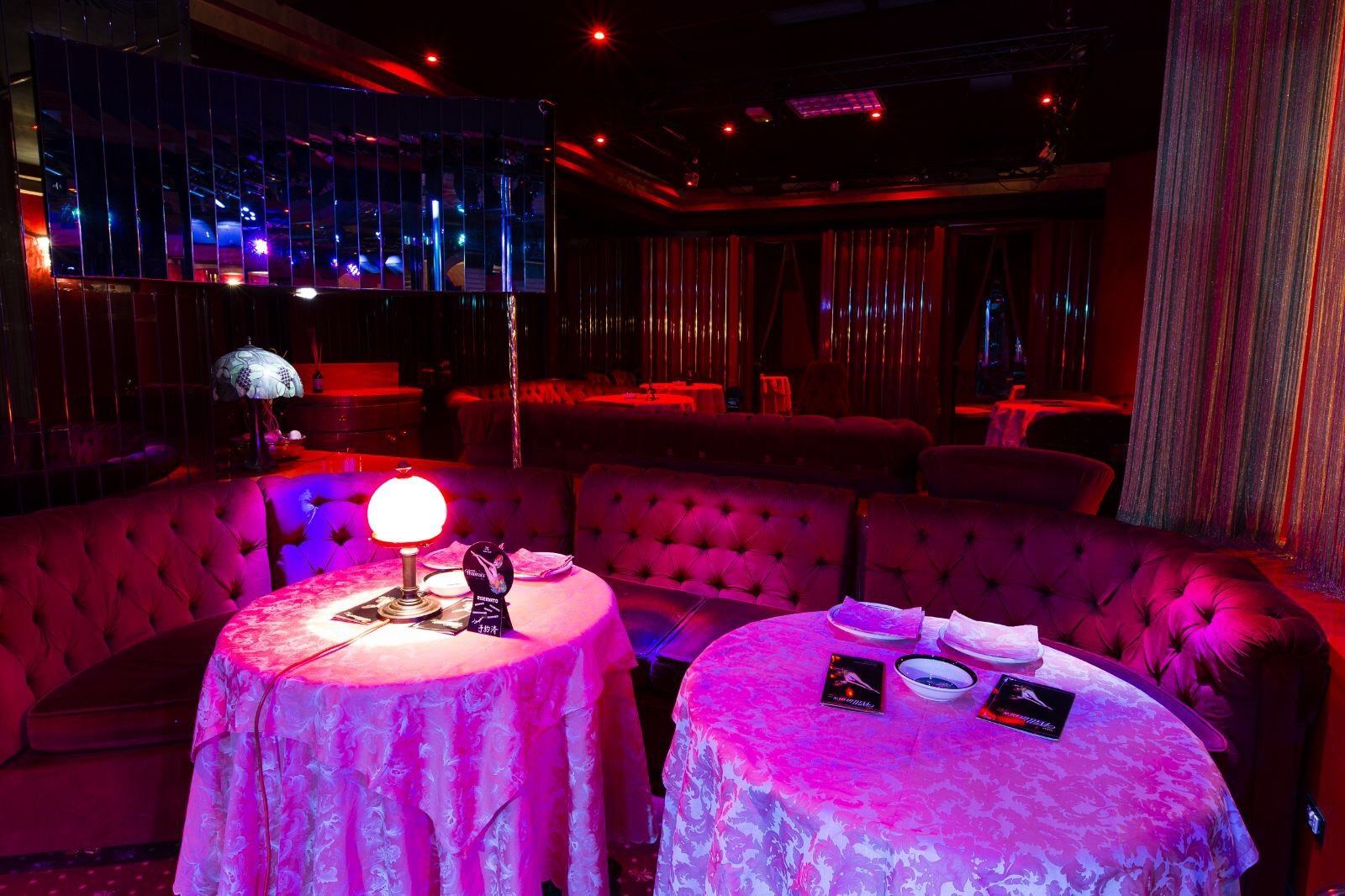 William's Le Roi - Nightclub in Milano, Italy