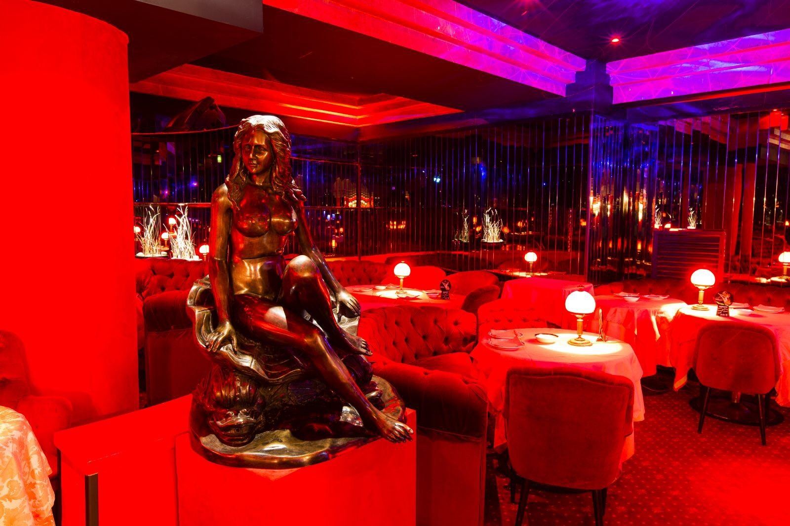 William's Le Roi - Nightclub in Milano, Italy