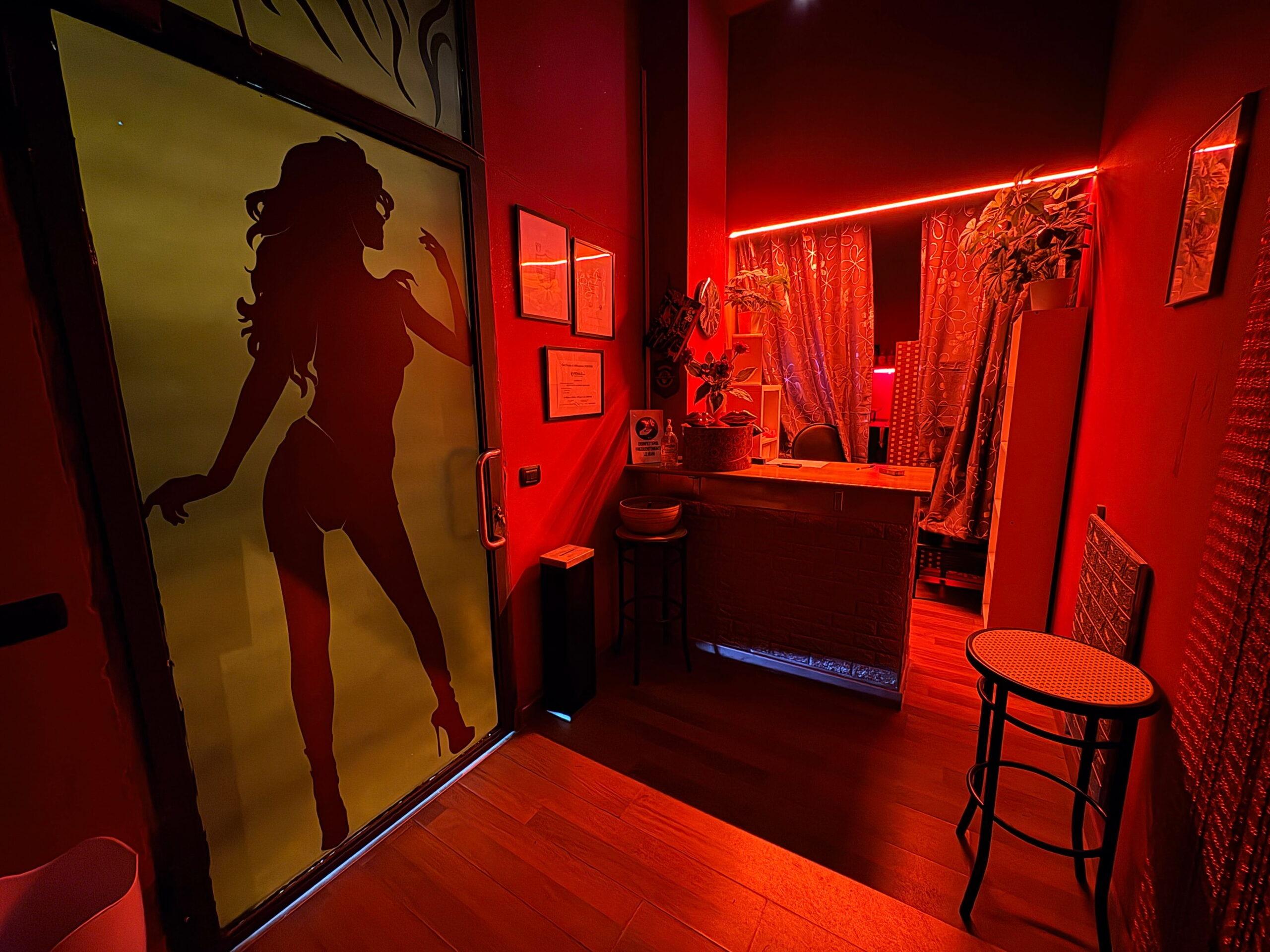 Fuego Club Privé - Swinger Club in Milano, Italy