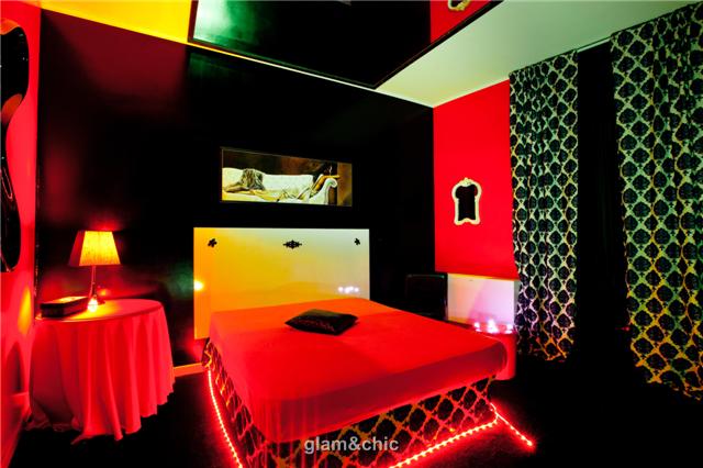 Glam & Chic Club Prive Bari Puglia - Swinger Club in Palo Del Colle, Italy