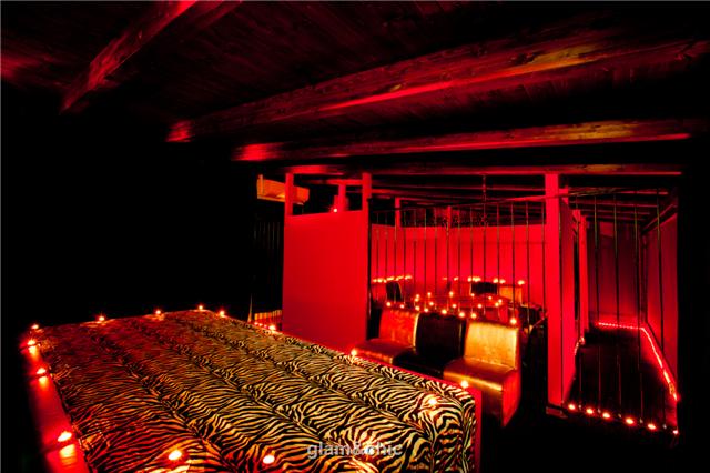 Glam & Chic Club Prive Bari Puglia - Swinger Club in Palo Del Colle, Italy