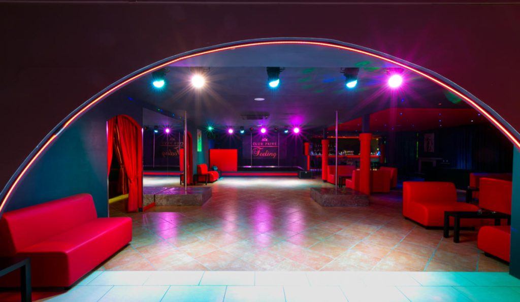Club Privè Salerno One Feeling - Nightclub in San Cipriano Picentino, Italy