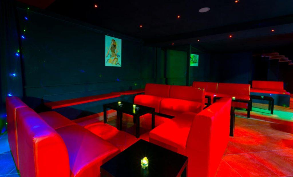 Club Privè Salerno One Feeling - Nightclub in San Cipriano Picentino, Italy
