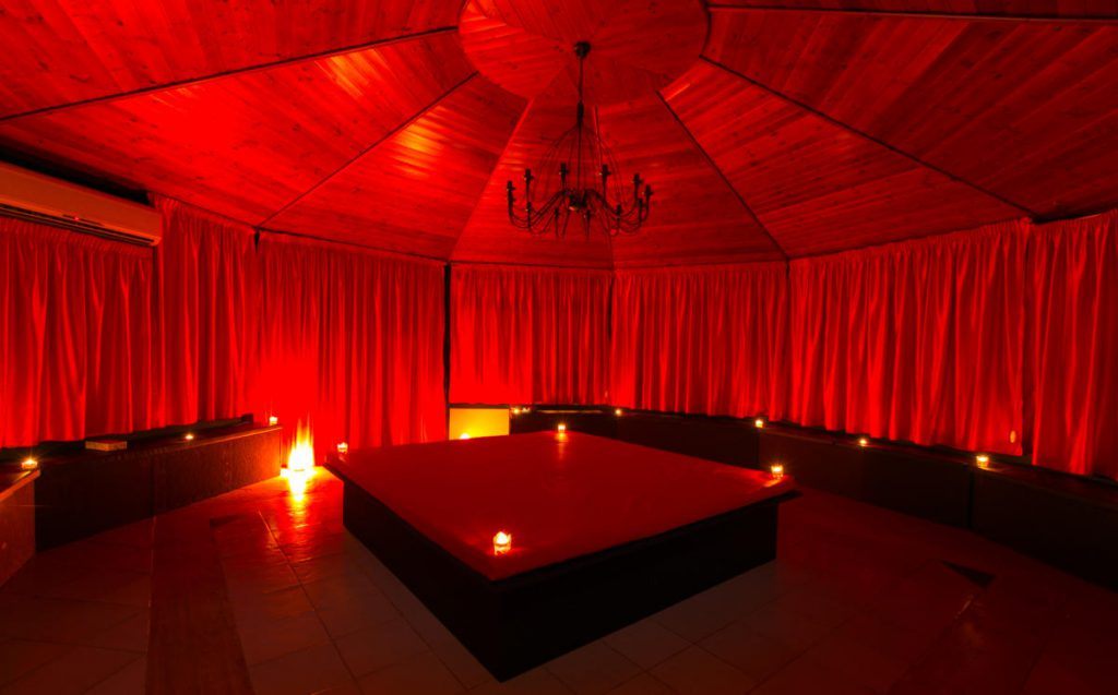 Club Privè Salerno One Feeling - Nightclub in San Cipriano Picentino, Italy