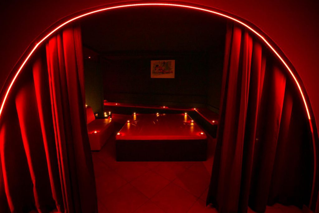 Club Privè Salerno One Feeling - Nightclub in San Cipriano Picentino, Italy