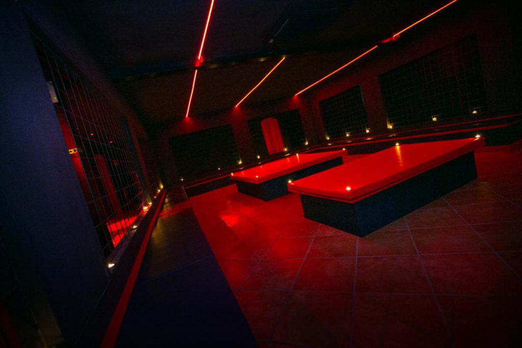 Club Privè Salerno One Feeling - Nightclub in San Cipriano Picentino, Italy