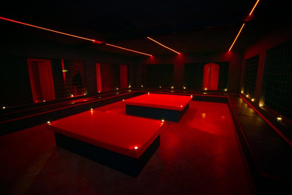 Club Privè Salerno One Feeling - Nightclub in San Cipriano Picentino, Italy