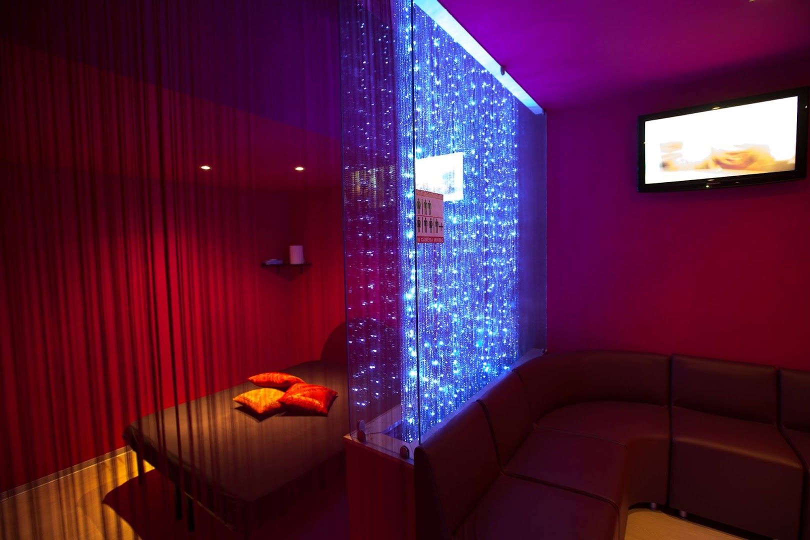 Tacco 12 Club Prive Puglia Brindisi - Nightclub in San Pietro Vernotico, Italy