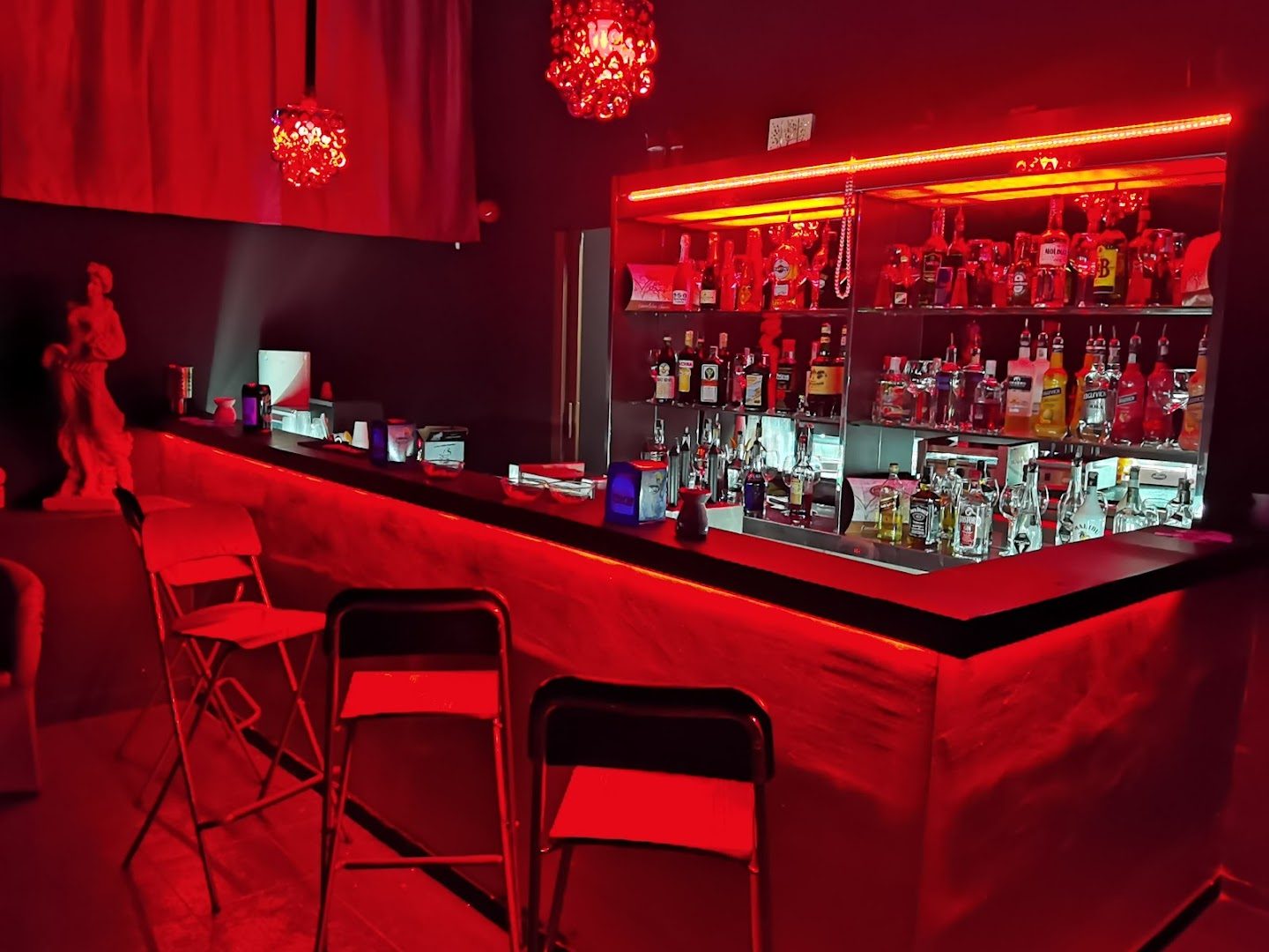 Mozart 2 Club Privè - Nightclub in Sarno, Italy