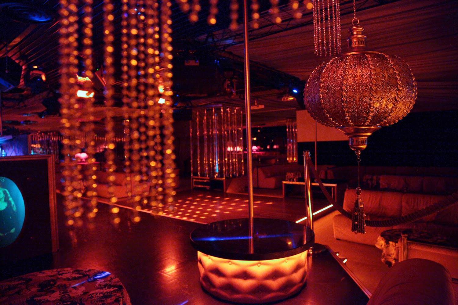 Le Moulin Club Privé Soave Verona ( Ex Moulin Rouge ) - Swinger Club in Soave, Italy