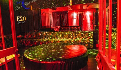 Club Prive Roma "Newluna Club Privè" - Swinger Club in Tenuta Santa Colomba, Italy