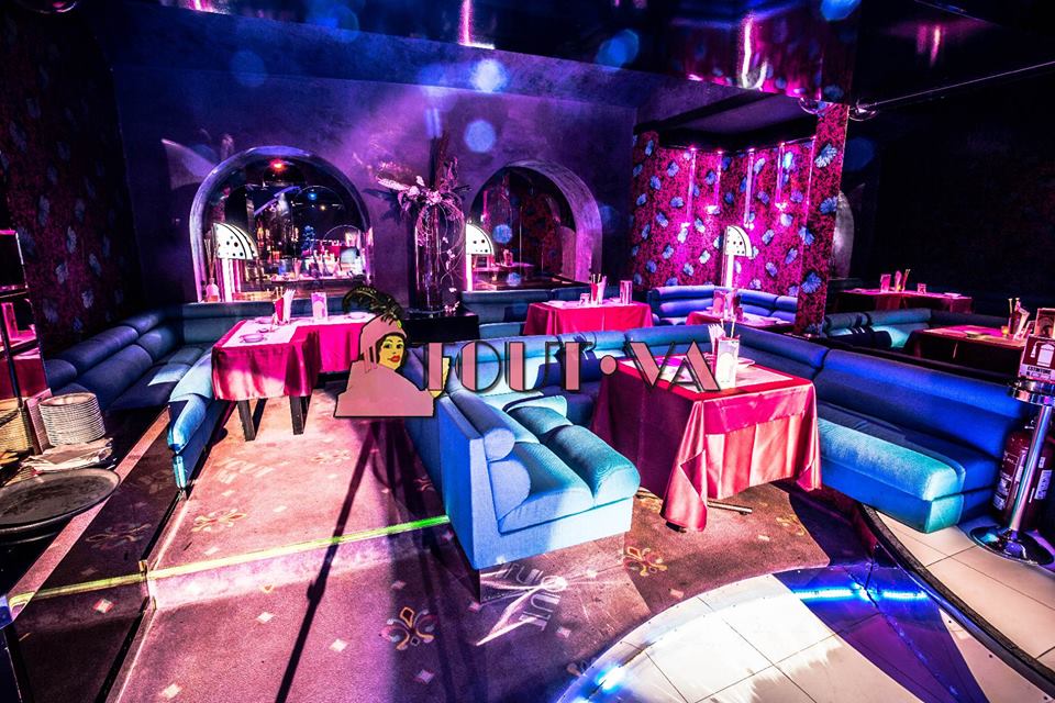 Tout Va La Nuit - Nightclub in Torino, Italy