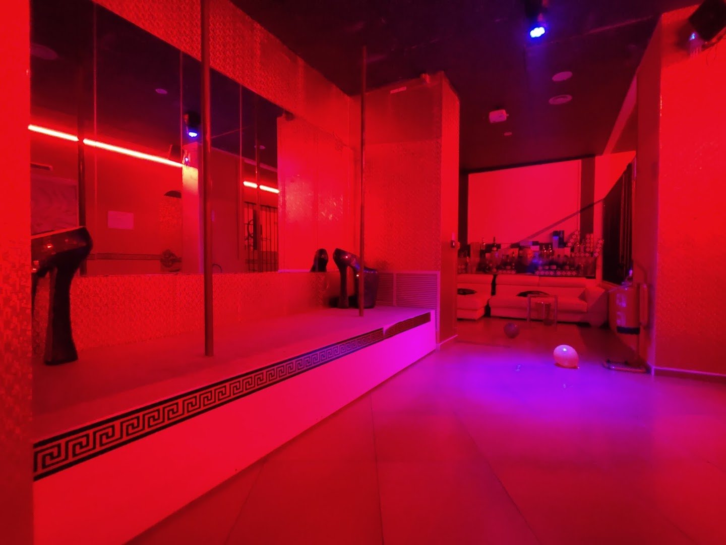 Monella Club Prive - Swinger Club in Torino, Italy