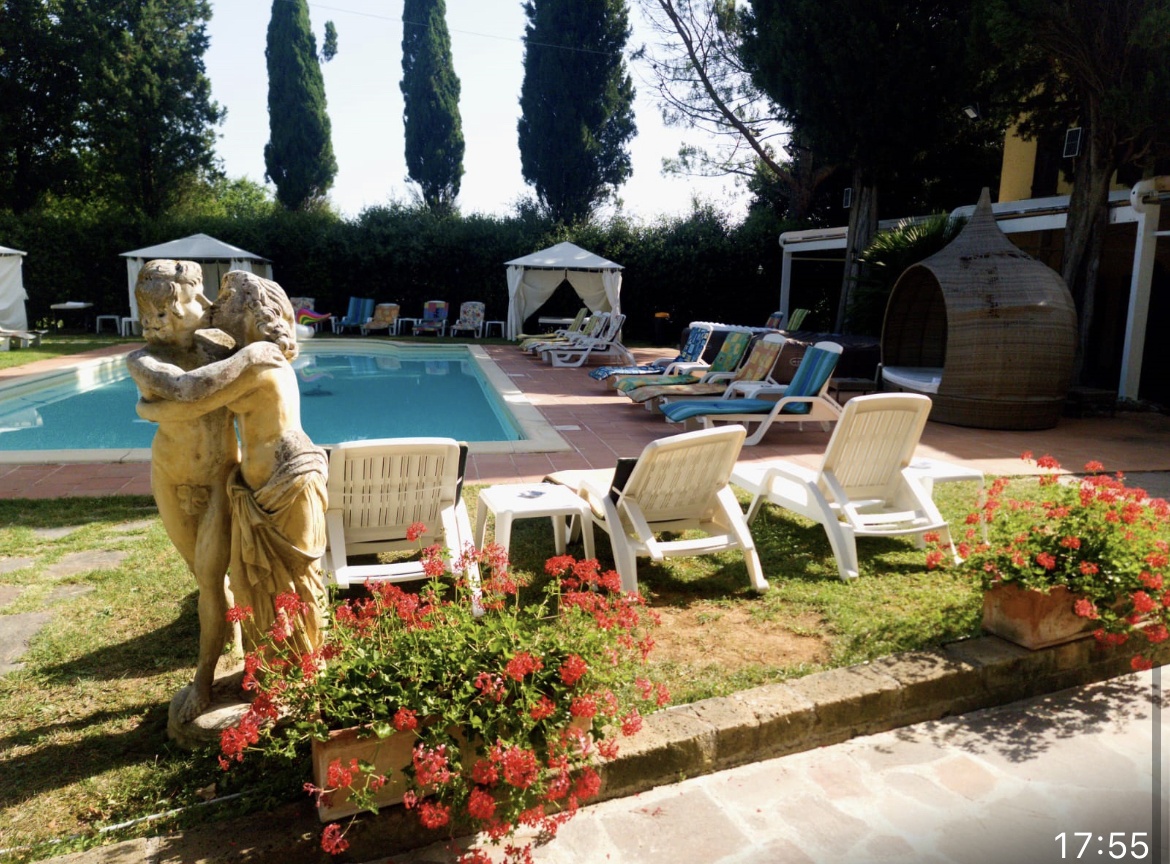 Club Al Chiaro Di Luna - Swinger Club in Toscana, Italy