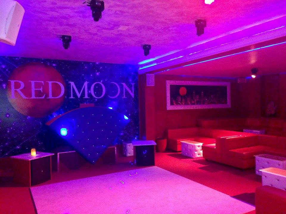 Red Moon Night Club - Nightclub in Vedano Al Lambro, Italy